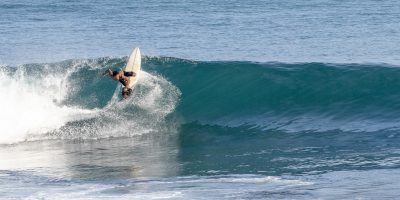 The Surfer’s Guide To Backside Top Turns thumbnail